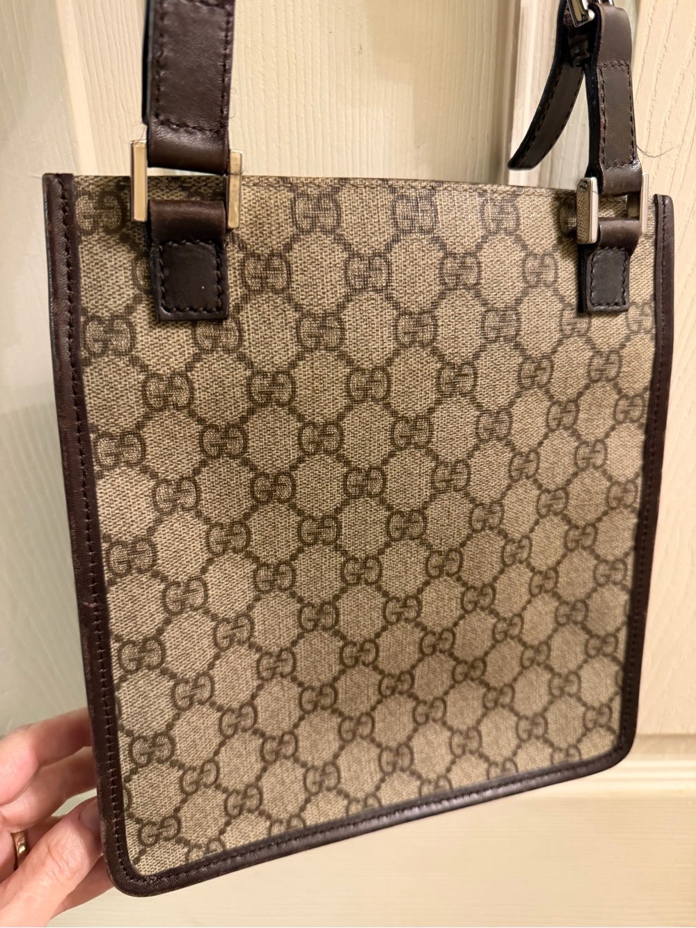 Gucci Brown GG Supreme Messenger Crossbody/shoulder bag EUC - Picture 4 of 10